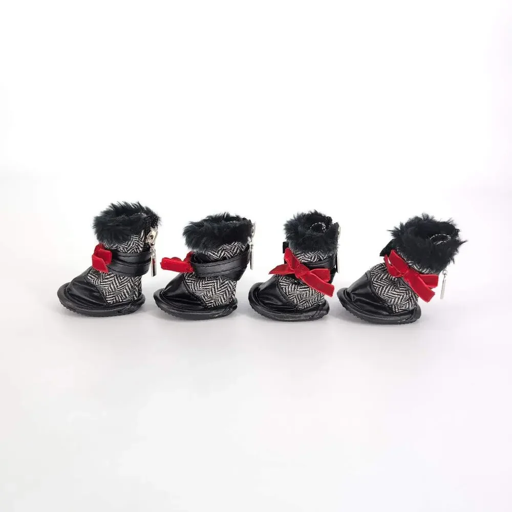 Pooch-A-Lini Pet Black & White Dog Booties with Carry Pouch - Set of FOUR - GUC